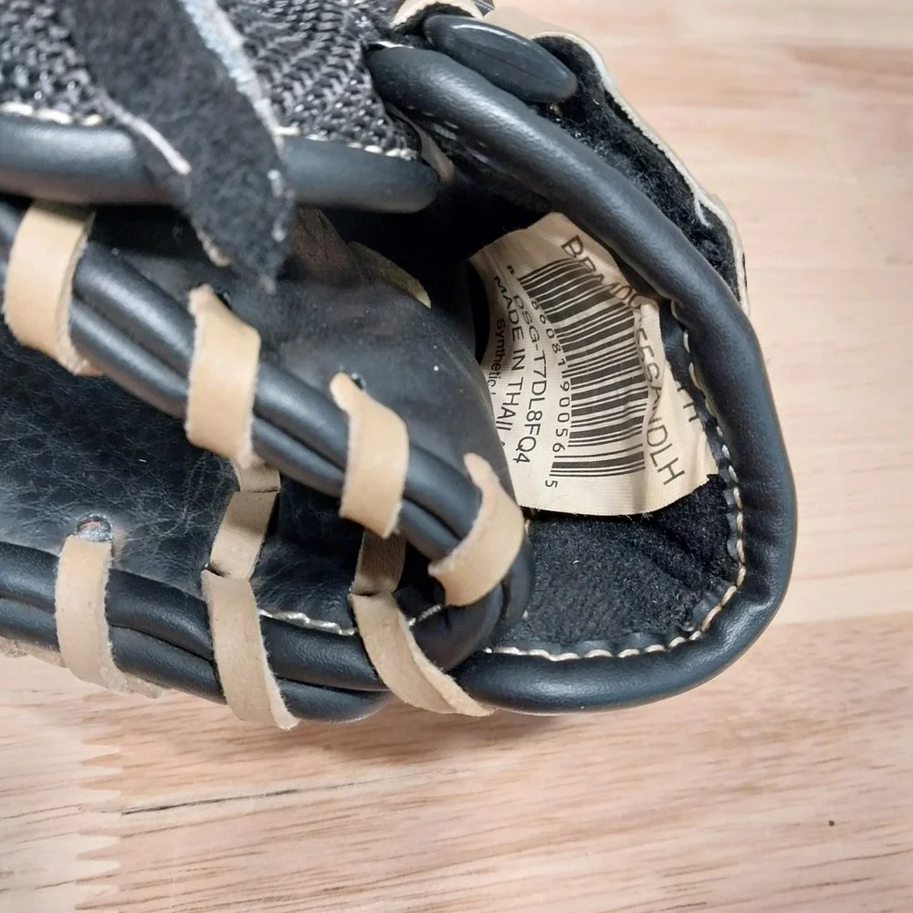 Adidas Youth Baseball Glove Eazy Close Synthetic Leather 11.5 Inch Black Tan